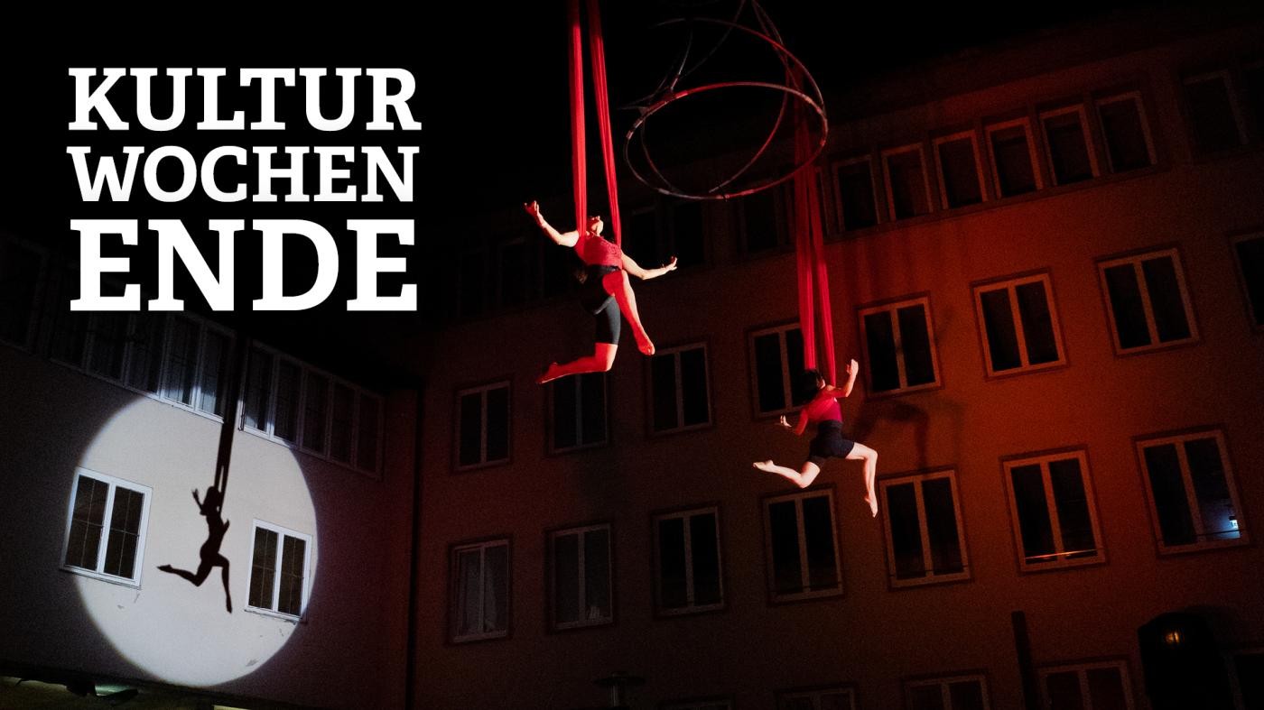 Luftaufnahme des Rathausturmes und der Liebfrauenkapelle